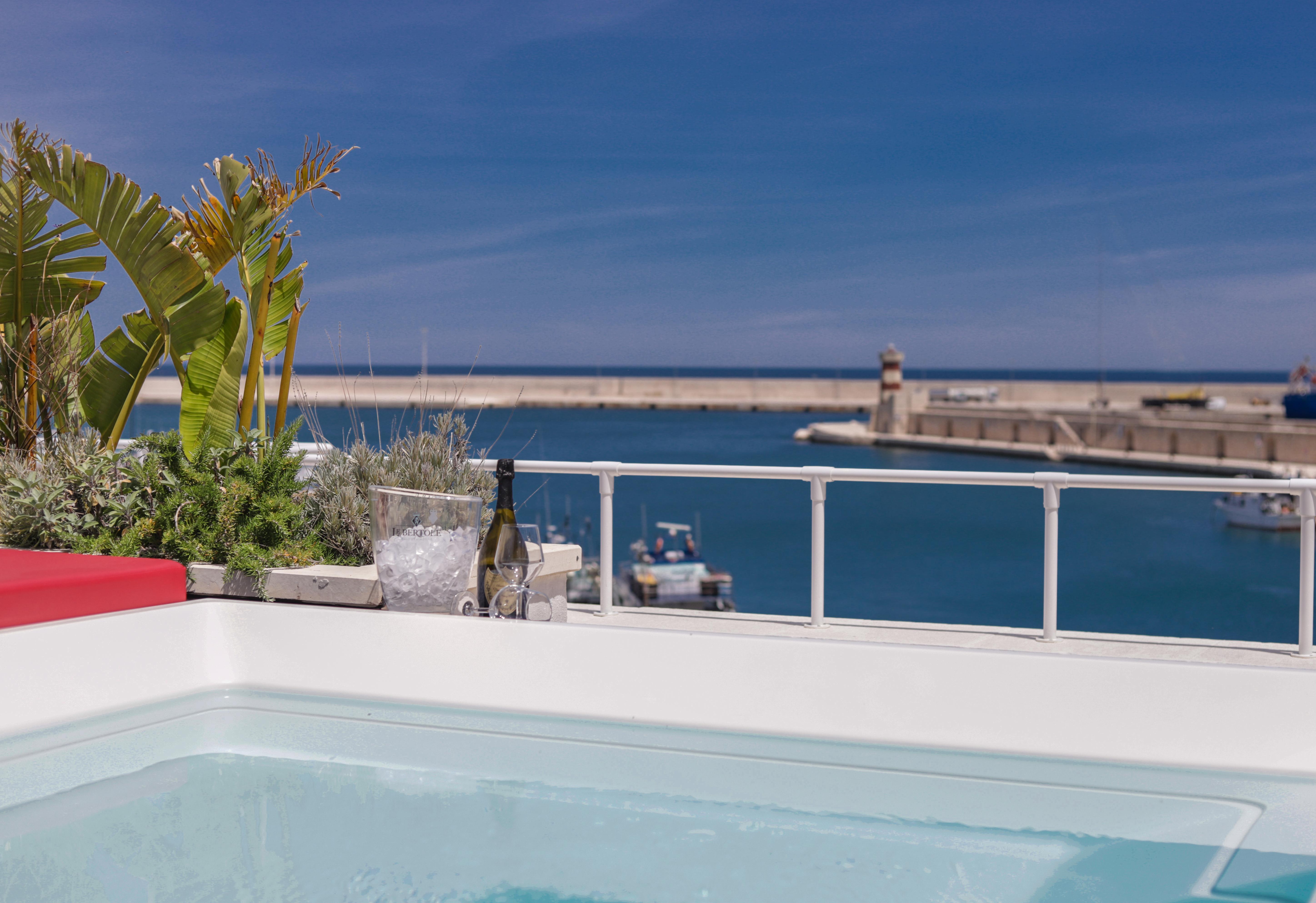 Al Console Luxury Suite Monopoli Exterior photo